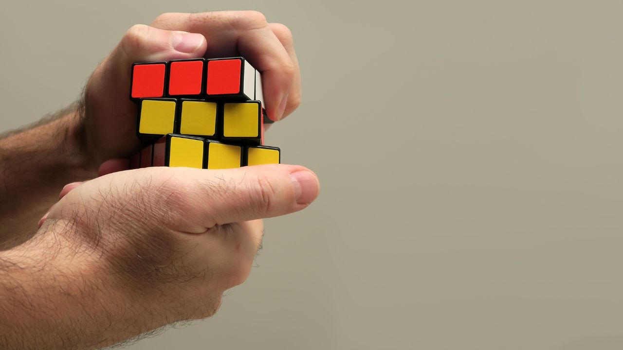 como armar un cubo Rubik